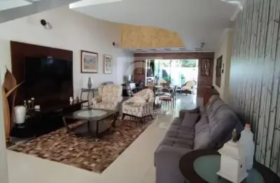 Casa sobrado no condomínio residencial villa dos inglezes sorocaba