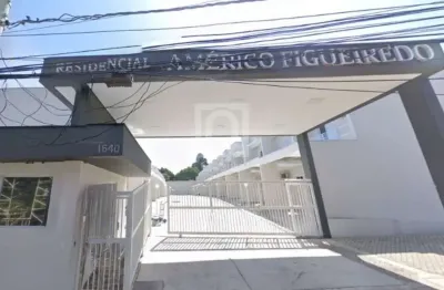 Sobrado em condomínio no residencial américo figueiredo sorocaba