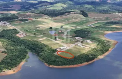 Terreno em condomínio fechado à venda em Piratuba, Piedade 