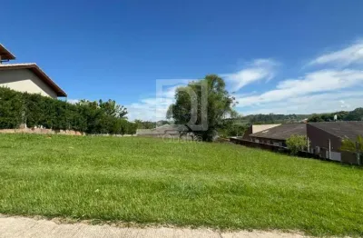 Terreno à venda no Condomínio Village da Serra - Araçoiaba da Serra, SP