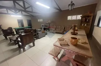 Aconchegante residência de 5 quartos no bairro cercado, araçoiaba da serra: espaço amplo e confortável!