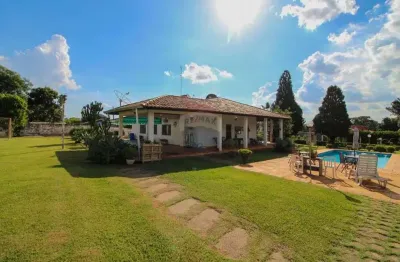 Magnífica casa à venda em araçoiaba da serra-sp, jardim tonelli! 3 quartos, 1 suíte, 2 salas, 2 banheiros, 547m² de área.