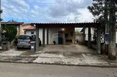 Casa em condomínio à venda em araçoiaba da serra-sp - jardim maria da glória: 2 quartos, 2 salas, 1 banheiro, 2 vagas, 96m².