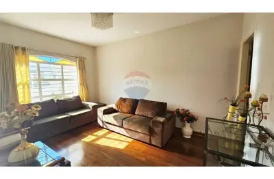 Impecável residência à venda na vila carvalho, sorocaba-sp com 4 quartos, 2 salas, 2 banheiros, 3 vagas de garagem - 189m².