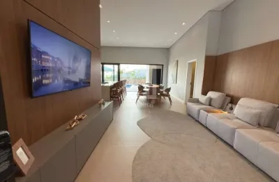 Sobrado no condomínio alphaville nova esplanada 4 votorantim