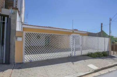 Casa térrea à venda com 03 quartos sendo 01 suíte no Jd. Santa Rosália em Sorocaba SP
