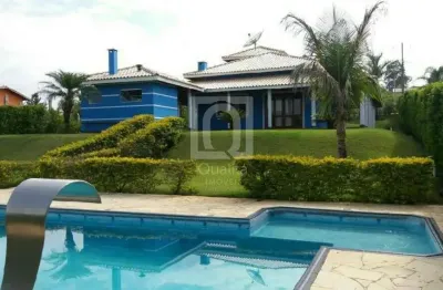 Casa à venda no condomínio pinheiros do lago em alambari, sp