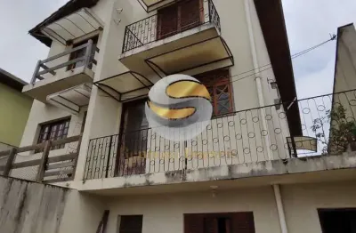 Casa sobrado 3 dorm. 1 suite, próximo raposo e centro de cotia.
