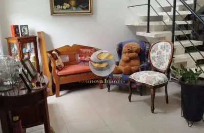 Casa 03 dormitórios, 1 suíte com sacada, pé direito duplo, 2 vagas