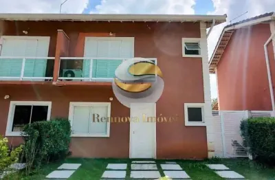 Casa impecável 3 dorm.1 suíte com closet e sacada, piscina, churrasqueira