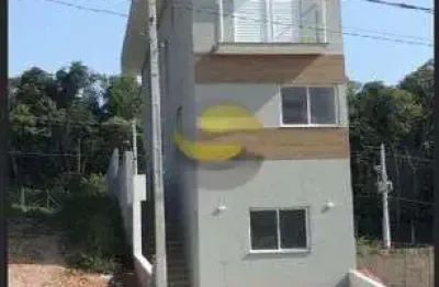 Casa nova 03 dormitórios, 1 suíte, localização tranquila, fácil acesso