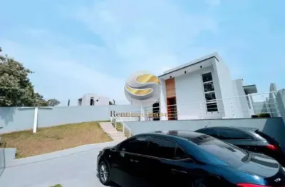 Casa nova térrea, 3 dorm., 1 suite, planejados, cozinha moderna, quintal