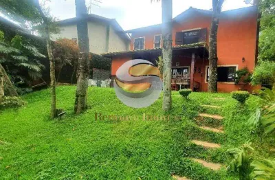 4 suítes, rústico, privacidade, 3 ambientes de sala,lareira, espaço gourmet