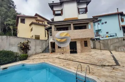 SOBRADO 226m²C/ ÓTIMO POTENCIAL. 3 DORMS (1 SUÍTE), PISCINA, ACEITA PERMUTA