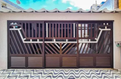 Canto do forte, casa geminada, 3 dorm, 1 suíte, 2  vagas, r$ 690 mil, ac banco