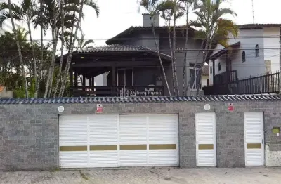 Florida, área militar, linda casa com piscina, area gourmet proximo a praia !!!