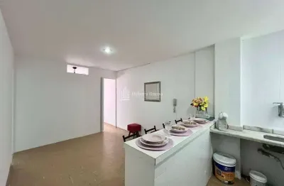 Lindo kitão reformado ! r$ 210 mil - 1 vaga, lazer, 2 quadras do mar