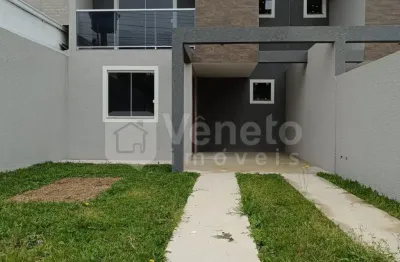 Sobrado individuais, de frente para rua, com duas unidades