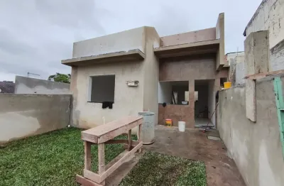 Localização privilegiada: próximo a mercados, comércios, escolas e fácil acesso a transporte público, garantindo praticidade para o dia a dia.