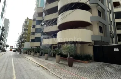 Se você procura um imóvel confortável, bem localizado e pertinho do mar, essa é a oportunidade ideal! localizado no bairro meia praia, em itapema, a apenas 20 metros da orla, este apartamento une prat