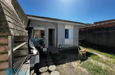 Casa com 2 quartos à venda na Rua Quinze, Vila Zilda, Guarujá
