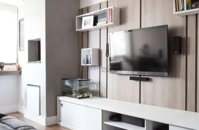 Apartamento padrão 2 dormitórios com suíte, churrasqueira e garagem