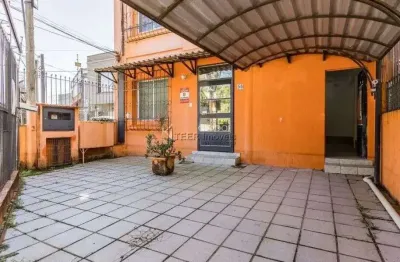 Casa à venda na Rua Olinda, 90, São Geraldo, Porto Alegre