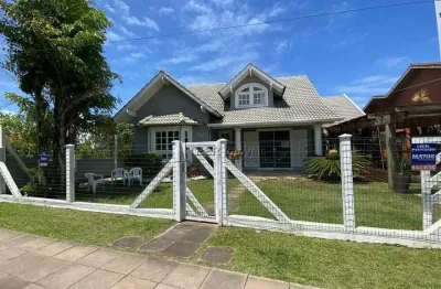 Casa com 5 quartos à venda no Centro, Tramandaí 