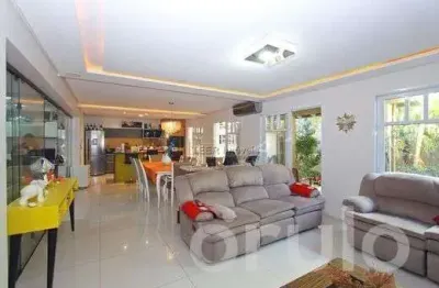 Casa com 4 quartos à venda na Rua Attílio Bilibio, 120, Jardim Carvalho, Porto Alegre