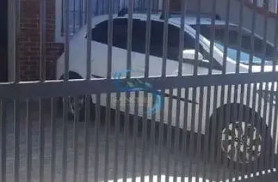 Casa com 3 quartos, Flórida, Praia Grande - R$ 480 mil, Cod: 7455