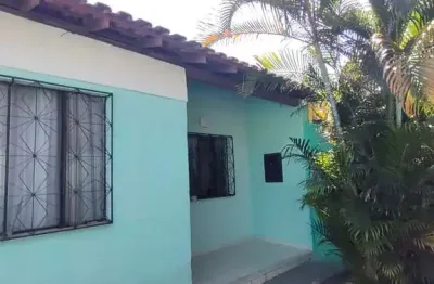 Oportunidade!!!  excelente casa linear com 2 quartos e 2 vagas para carro no bairro novo horizonte!
