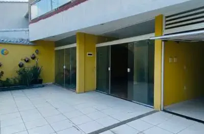 Lindíssima casa com 3 quartos e 3 vagas de garagem no residencial vitória, próximo a estrada da posse em campo grande.
