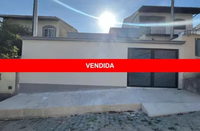 Casa linear totalmente independente no bairro carolina em campo grande.