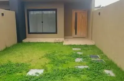 More a menos de 20 min do recreio!!! excelente casa linear com 03 quartos e amplo quintal no parque guará!!!