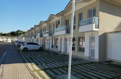 Excelente casa duplex no cond. fechado residencial vivant em campo grande.