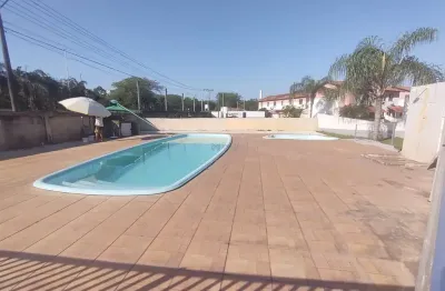 Preço baixo demais!!! excelente oportunidade de investimento! casa com 2 qts em condomínio fechado e completo, segurança 24hrs.