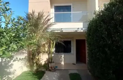 Excelente casa duplex com porão amplo no bairro silvestre em campo grande.