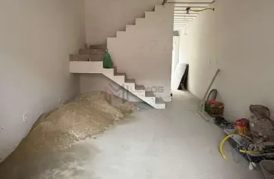 Duplex em contrução com previsão para incio de março com 2 suítes! No bairro isadora!