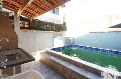 Casa à venda com 2 quartos no bairro gaivota (praia)