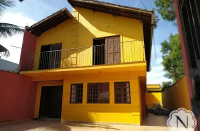 Sobrado à venda com 5 quartos no bairro gaivota (praia)