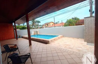 Casa com 4 quartos à venda na Avenida Pedro Walmore De Araújo, Balneário Tupy, Itanhaém