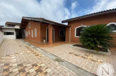 Casa com 3 quartos à venda na Rua Olegario Marciano Moraes, Jardim Corumbá, Itanhaém