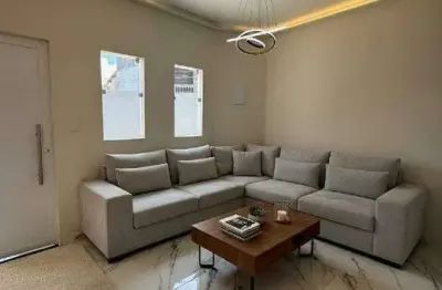 Casa térrea à venda com 2 quartos, suíte, piscina e área gourmet no jardim magalhães – itanhaém