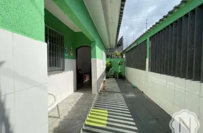 Casa com 3 quartos à venda na Rua Sebastião Moreira Lima, Bopiranga, Itanhaém