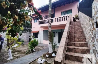 Sobrado à venda com 4 quartos no bairro nossa senhora do sion