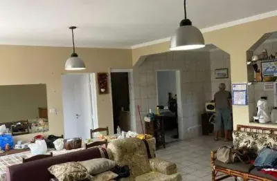 Sobrado à venda com 4 quartos no bairro jardim suarão