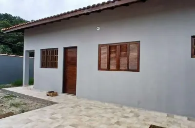 Casa nova com 2 quartos sendo 1 suite a venda no cibratel.