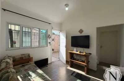 Casa térrea à venda com 2 quartos, quintal e garagem no bairro belas artes - itanhaém