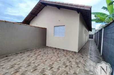 Casa à venda com 2 quartos no bairro nova itanhaém (interior)
