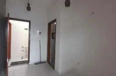 Sala comercial para alugar na Avenida Rui Barbosa, Centro, Itanhaém